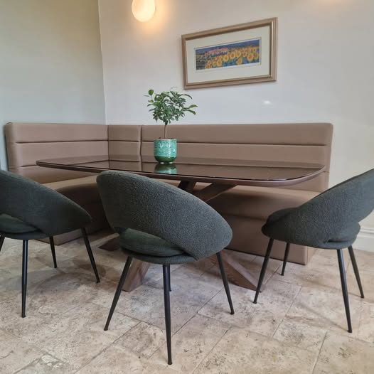 Bespoke corner banquet seating